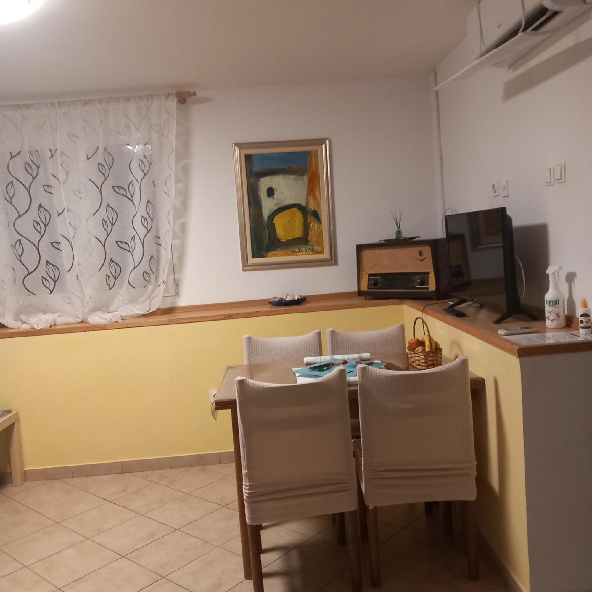 Apartmani Bozic-Omišalj Εξωτερικό φωτογραφία